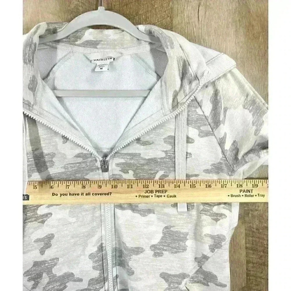 Athleta Jacket Women’s Medium Gray Camo Triumph Printed Hoodie Gypsum Full Zip - Picture 9 of 9